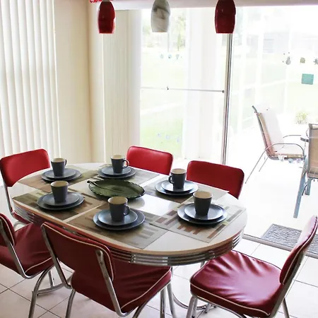 4 Bedrooms Pool Home On Golf Course Fairways Estates